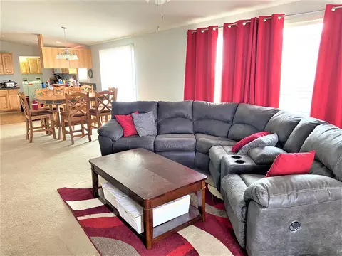13801 Coteau St, Williston, ND 58801 photo 3