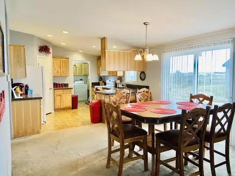 13801 Coteau St, Williston, ND 58801 photo 13