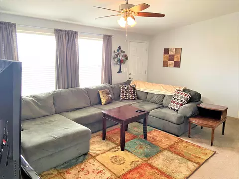 13801 Coteau St, Williston, ND 58801 photo 2