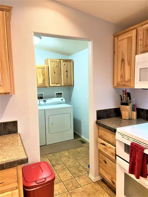13801 Coteau St, Williston, ND 58801 photo 8