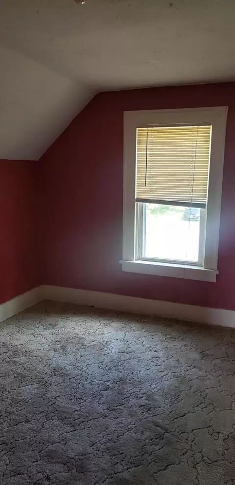 111 East St, Grenora, ND 58845 photo 9