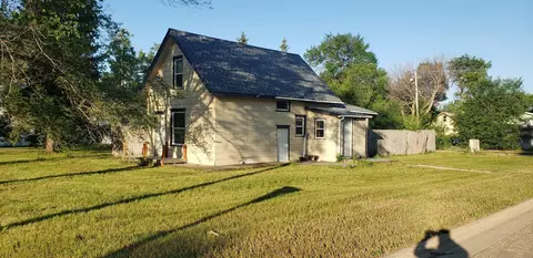 111 East St, Grenora, ND 58845 photo 1
