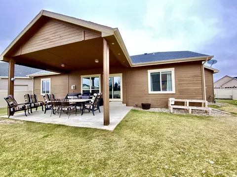 1521 Creekside Dr, Williston, ND 58801 photo 29