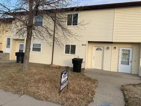 3118 18th Ave W, Williston, ND 58801 photo 1