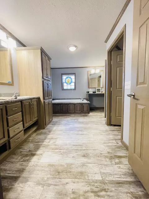 5635 Carolville Loop, Williston, ND 58801 photo 24