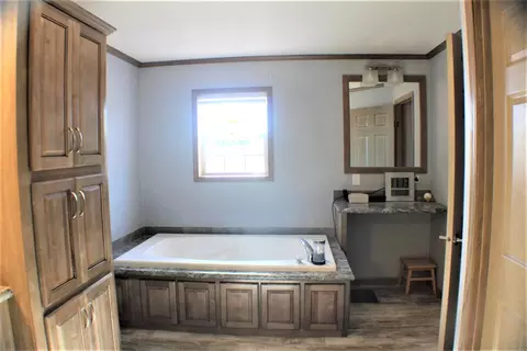 5635 Carolville Loop, Williston, ND 58801 photo 6