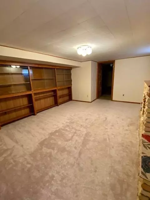 1511 2nd Ave E, Williston, ND 58801 photo 17