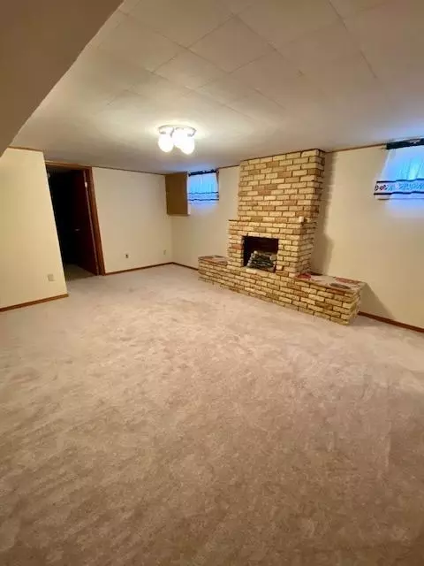 1511 2nd Ave E, Williston, ND 58801 photo 18