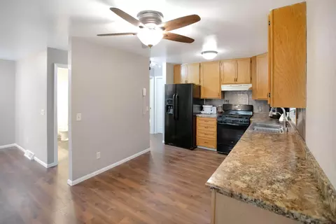 1006 10th Ave W, Williston, ND 58801 photo 6