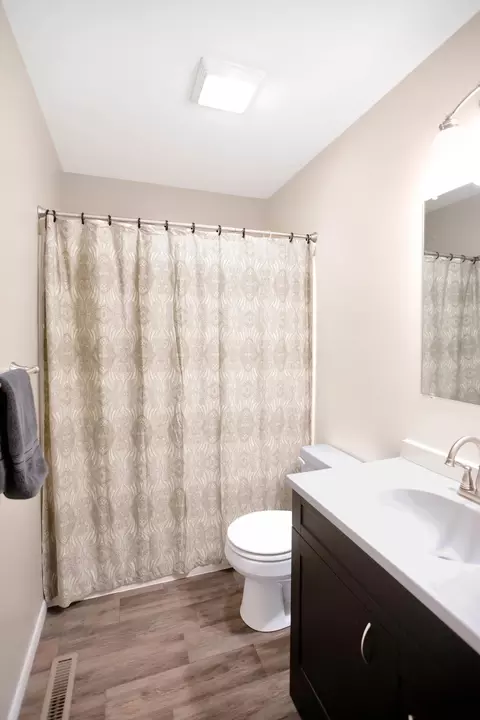 1006 10th Ave W, Williston, ND 58801 photo 9