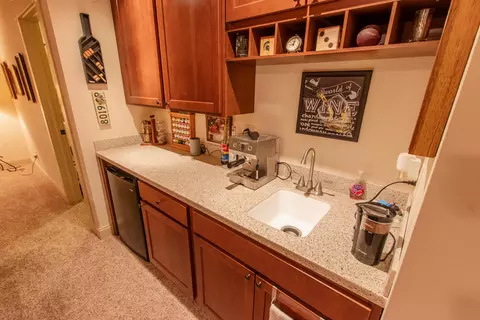 710 70th St E, Williston, ND 58801 photo 25