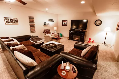 710 70th St E, Williston, ND 58801 photo 22