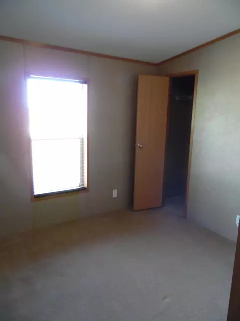 314 6th Ave W, Ray, ND 58849 photo 16