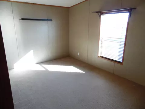 314 6th Ave W, Ray, ND 58849 photo 4