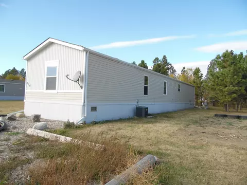 314 6th Ave W, Ray, ND 58849 photo 3