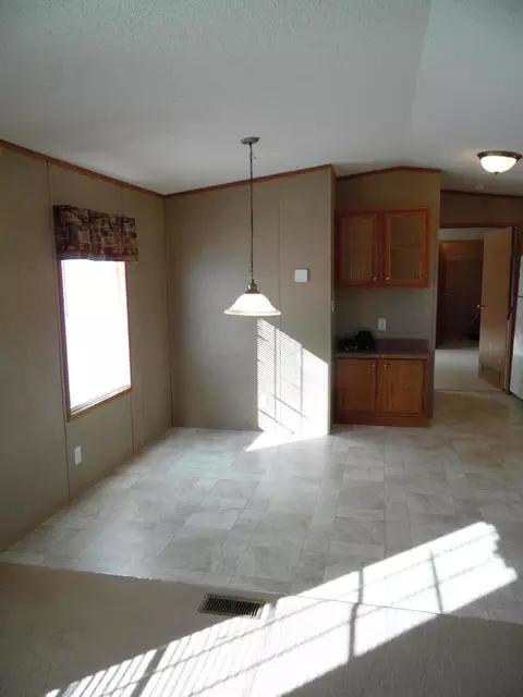 314 6th Ave W, Ray, ND 58849 photo 12