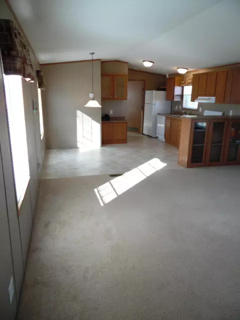 314 6th Ave W, Ray, ND 58849 photo 9