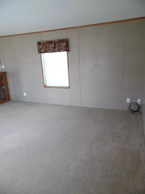 314 6th Ave W, Ray, ND 58849 photo 13