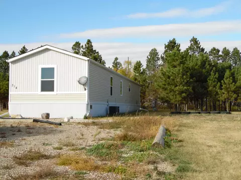 314 6th Ave W, Ray, ND 58849 photo 2