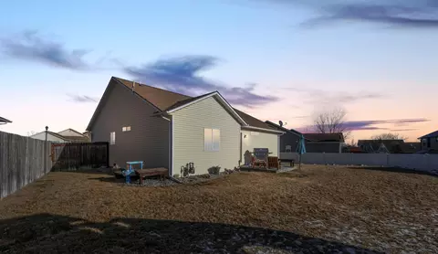 2005 Timbers St W, Williston, ND 58801 photo 6