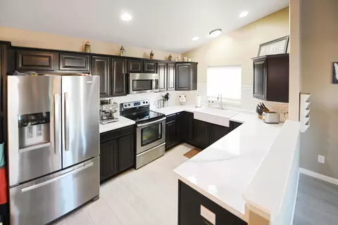 2005 Timbers St W, Williston, ND 58801 photo 15