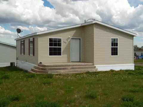3502 22nd Ave W, Williston, ND 58801 photo 1