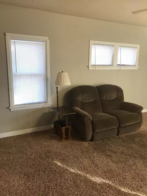 1012 W Broadway W, Williston, ND 58801 photo 3