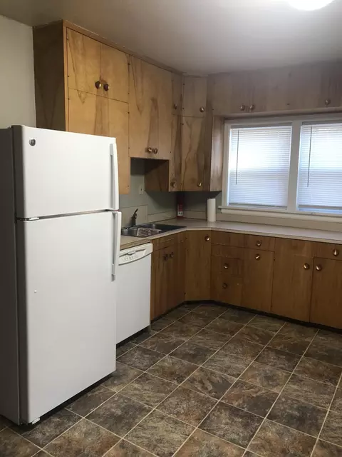 1012 W Broadway W, Williston, ND 58801 photo 4