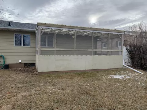 722 15th St W, Williston, ND 58801 photo 3