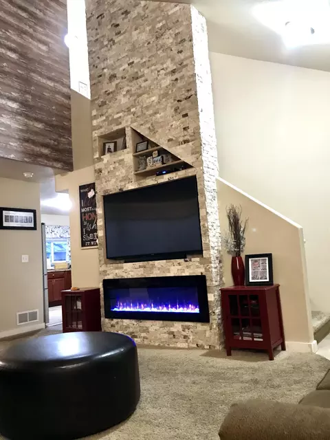 2218 27th Ave W, Williston, ND 58801 photo 3