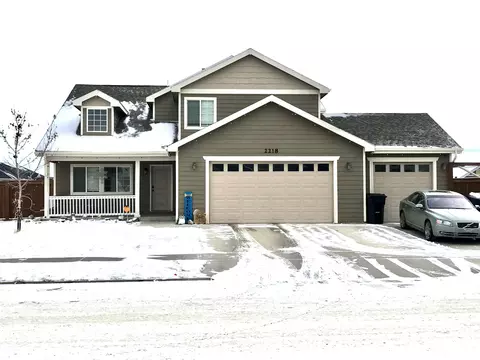 2218 27th Ave W, Williston, ND 58801 photo 1