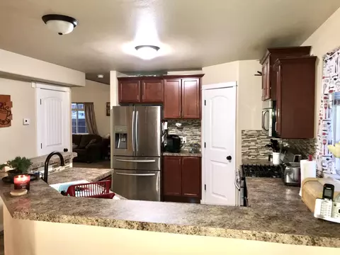 2218 27th Ave W, Williston, ND 58801 photo 9
