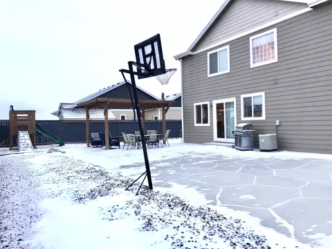 2218 27th Ave W, Williston, ND 58801 photo 35