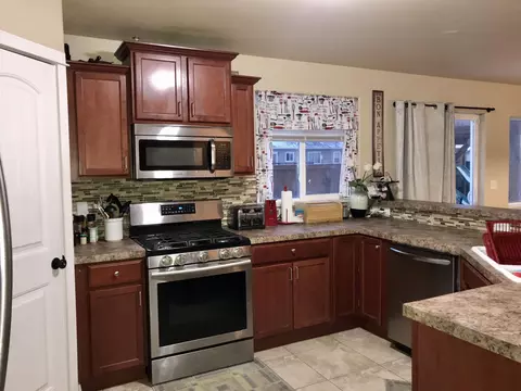 2218 27th Ave W, Williston, ND 58801 photo 6