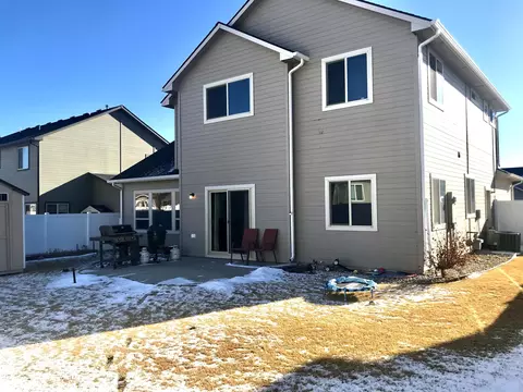 2002 24th St W, Williston, ND 58801 photo 31