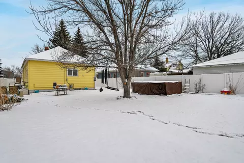 427 4th Ave W, Williston, ND 58801 photo 4