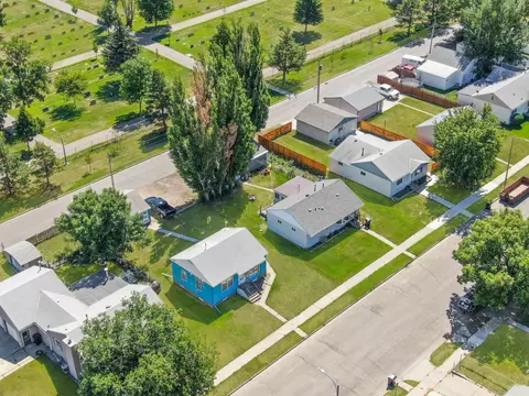 820 13th Ave W, Williston, ND 58801 photo 23