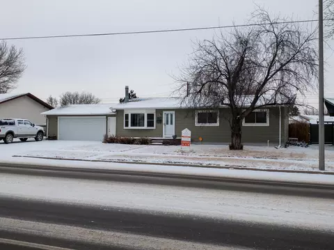 916 18th St W, Williston, ND 58801 photo 39
