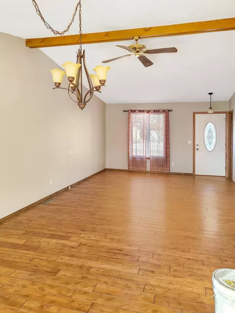 1309 24th St W, Williston, ND 58801 photo 5