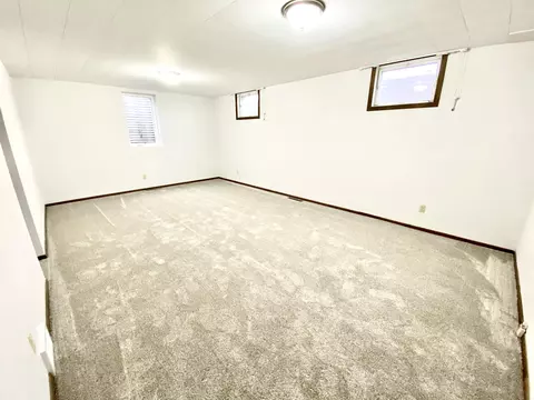 413 11th St E, Williston, ND 58801 photo 21