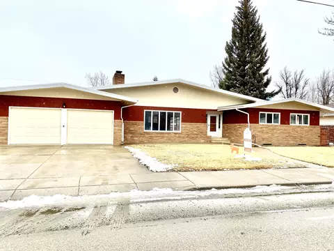 413 11th St E, Williston, ND 58801 photo 1