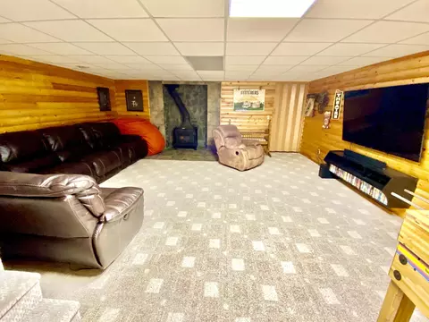 309 22nd St E, Williston, ND 58801 photo 19