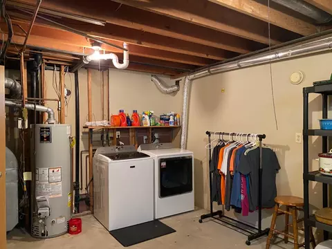 2216 University Ave, Williston, ND 58801 photo 21