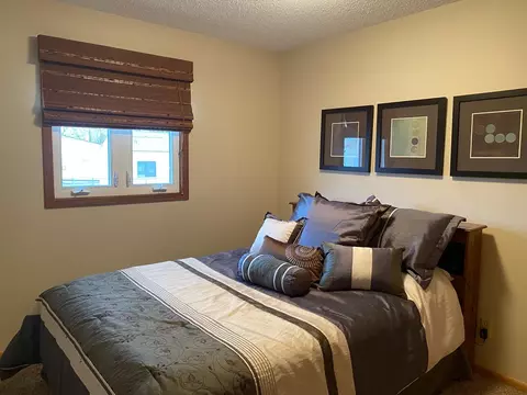 2216 University Ave, Williston, ND 58801 photo 13