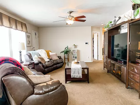 5716 Freedom Ln, Williston, ND 58801 photo 7