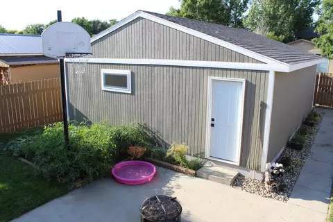 1706 27th St W, Williston, ND 58801 photo 46