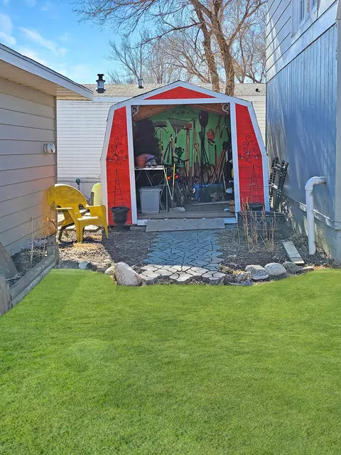 265 Blacktail Dr, Williston, ND 58801 photo 5