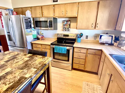 811 University, Williston, ND 58801 photo 8