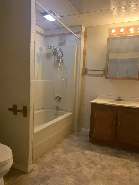 424 7th Ave W, Williston, ND 58801 photo 5