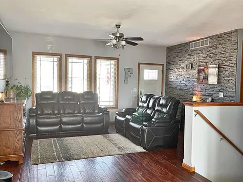 3225 Wheat Ridge St, Williston, ND 58801 photo 6